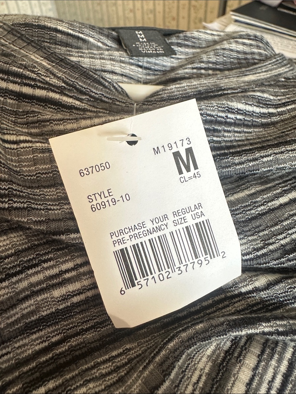 Women’s Long Sleeve Maternity Dress in Black and Gray NWT Size Medium - Picture 8 of 8